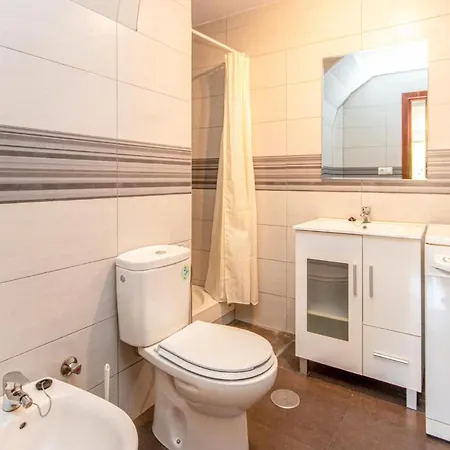 Stunning In Chapas With 1 Bedrooms, Wifi And Outdoor Swimming Pool Apartment Marbella